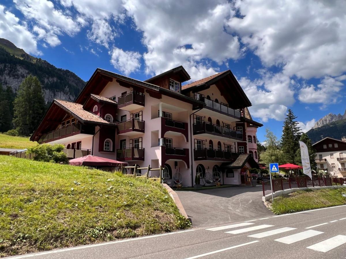 Albergo Conturina Alba di Canazei Ngoại thất bức ảnh